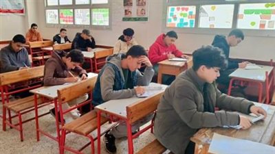 طلاب الاعدادية    