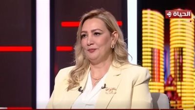 الدكتورة جيهان جادو، المحللة السياسية    